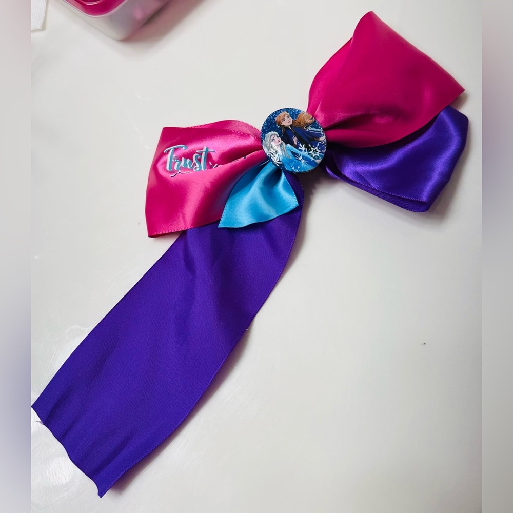 Disney hair clip
